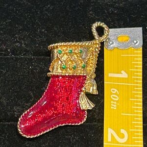 Vintage Gerry’s jewelry Elegant Red and Gold Stocking Pendant